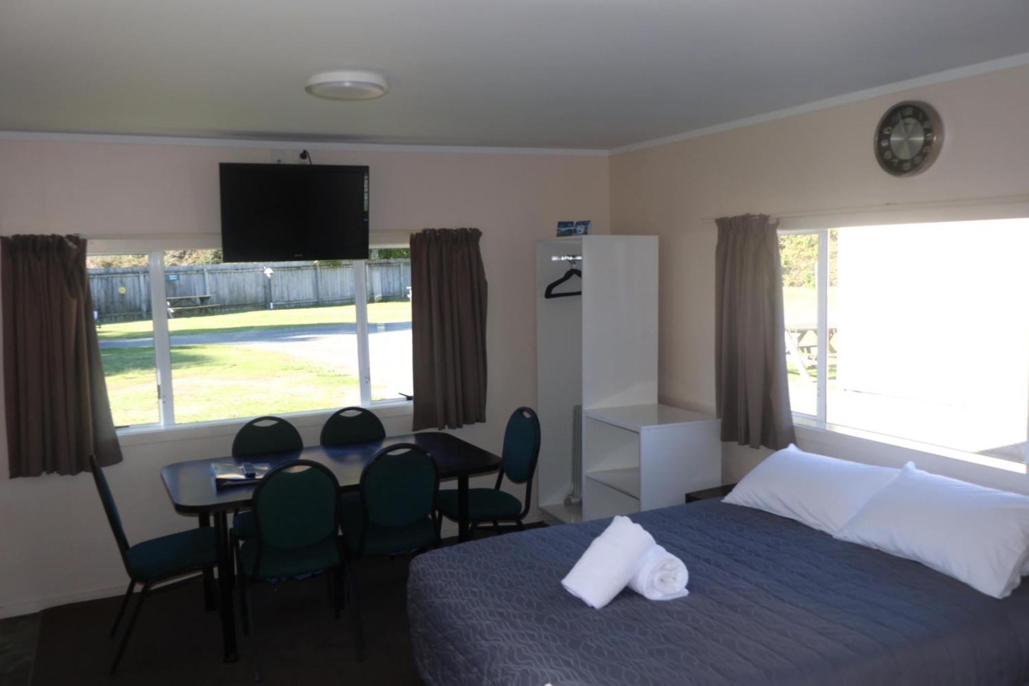 Pohara Beach Top 10 Holiday Park Екстер'єр фото